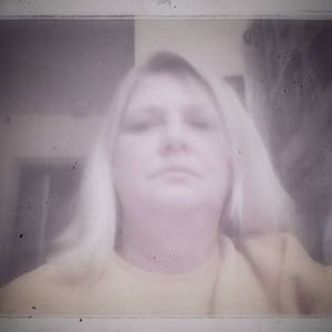 Meet your Posher, Cynthia